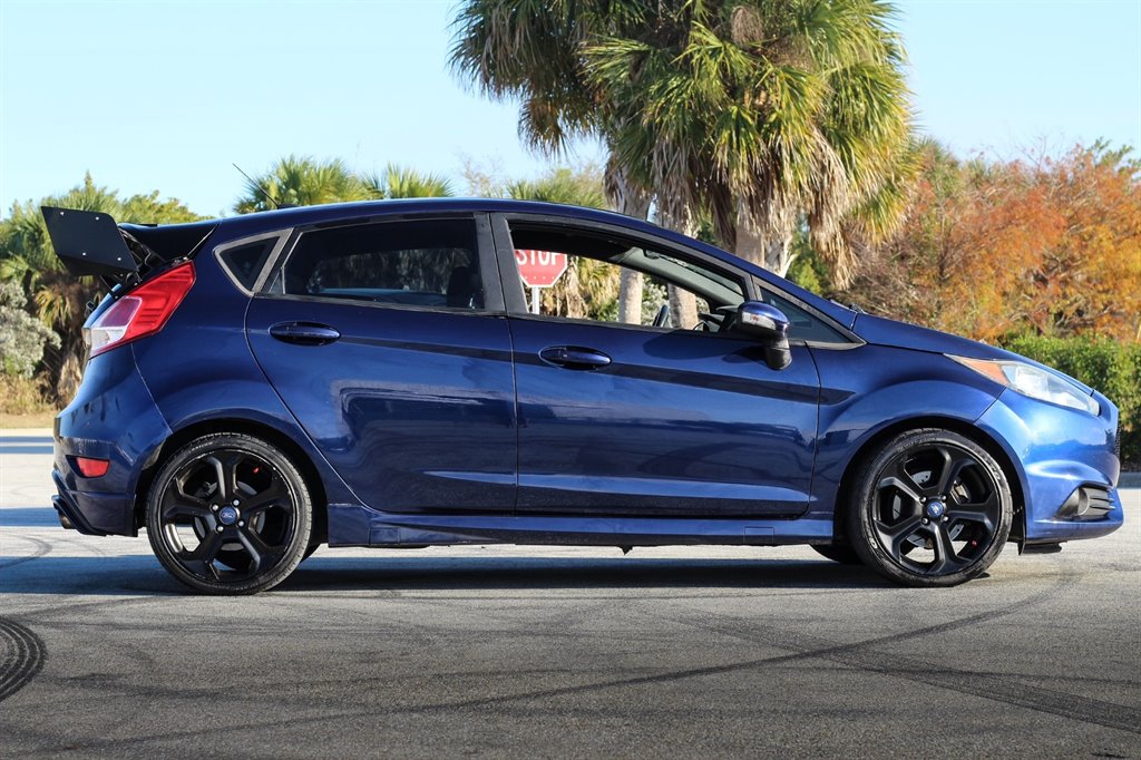 2016 Ford Fiesta ST - Photo 38