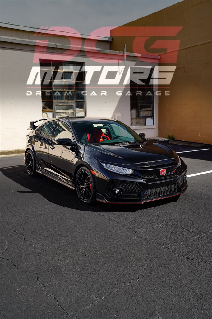 2017 Honda Civic Hatchback Type-R's photo