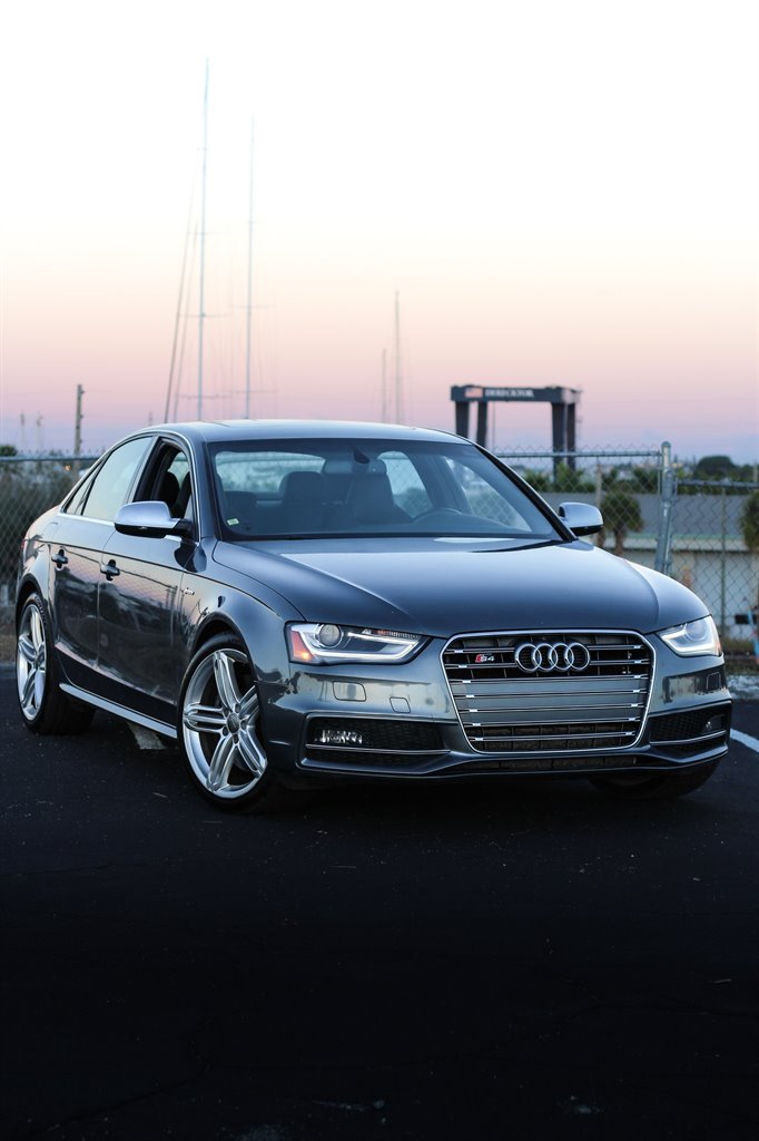 2013 Audi S4 Premium Plus's photo